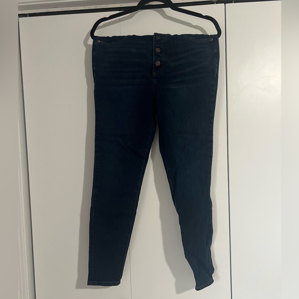 Lauren Conrad Super High Rise Super Skinny Jeans - 10